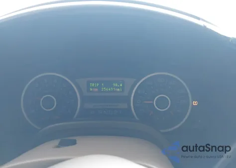 2005 Ford Expedition Eddie Bauer/King Ranch z USA, uszkodzony, nr VIN 1FMPU17555LA45205